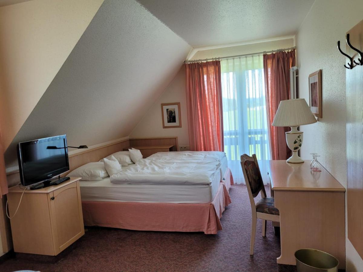 Hotel Sonnenhof Hinterzarten Room photo
